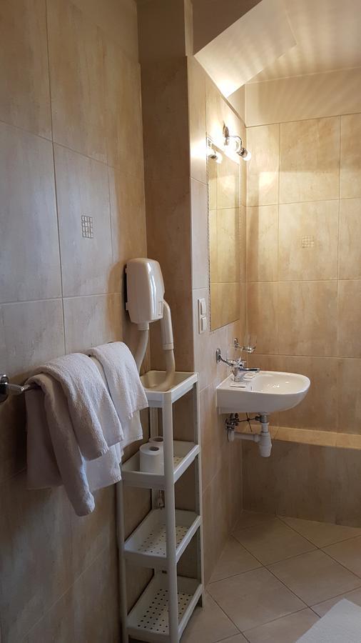 Villa Del Arte Bed & Breakfast Wadowice Bagian luar foto