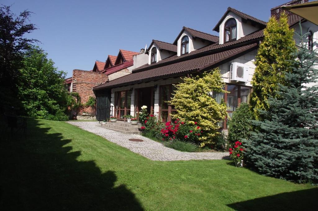 Villa Del Arte Bed & Breakfast Wadowice Bagian luar foto