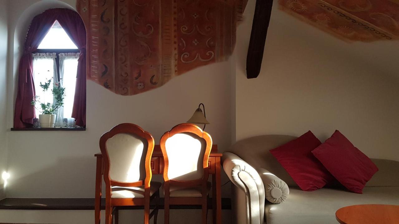 Villa Del Arte Bed & Breakfast Wadowice Bagian luar foto