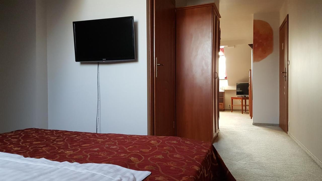 Villa Del Arte Bed & Breakfast Wadowice Bagian luar foto