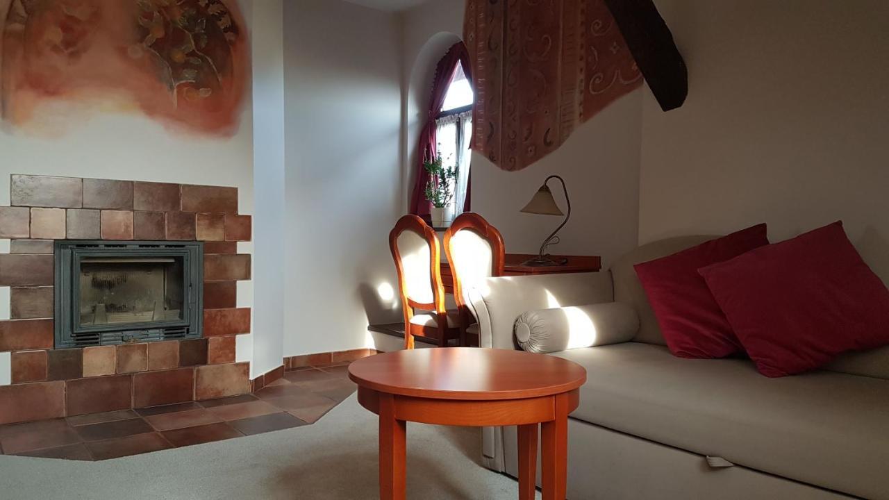 Villa Del Arte Bed & Breakfast Wadowice Bagian luar foto